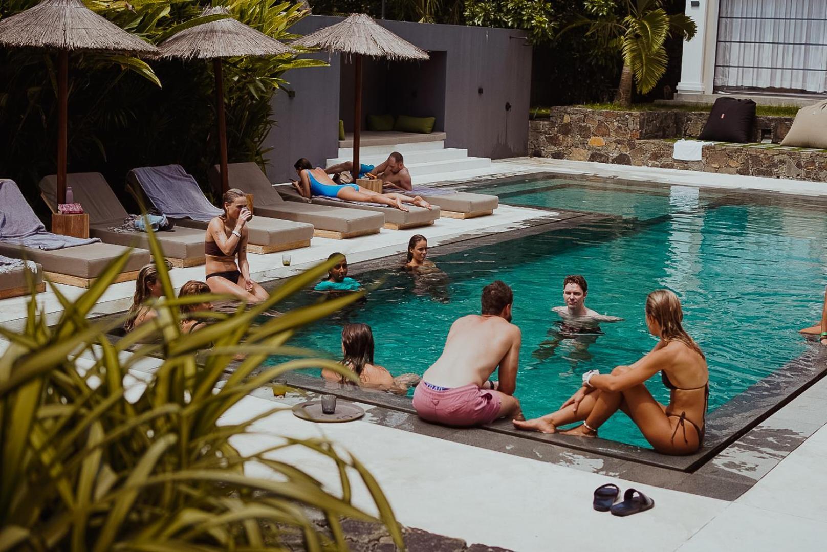 The Salty Pelican Yoga & Surf Retreat Dickwella Exterior photo